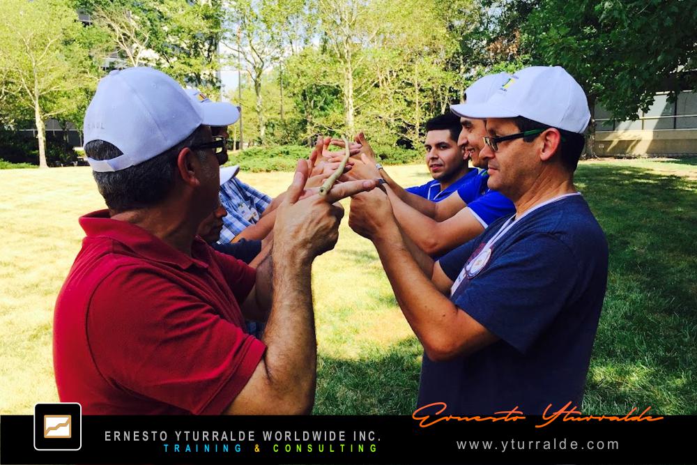 Bogotá - Colombia Talleres de Cuerdas | Team Building Empresarial
